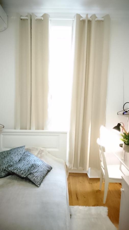 Tiny Cozy Accommodation Zagreb Bagian luar foto